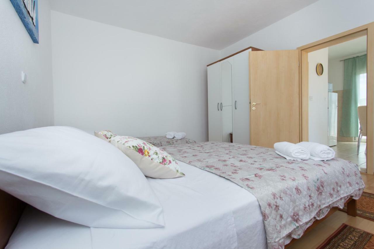 Apartman Paula 1 Apartment Vinisce Exterior photo