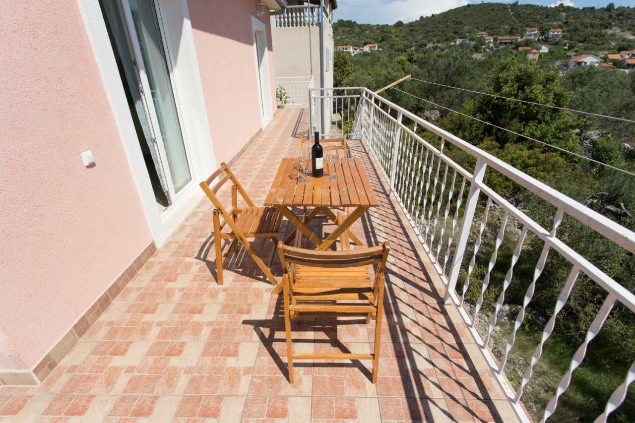 Apartman Paula 1 Apartment Vinisce Exterior photo